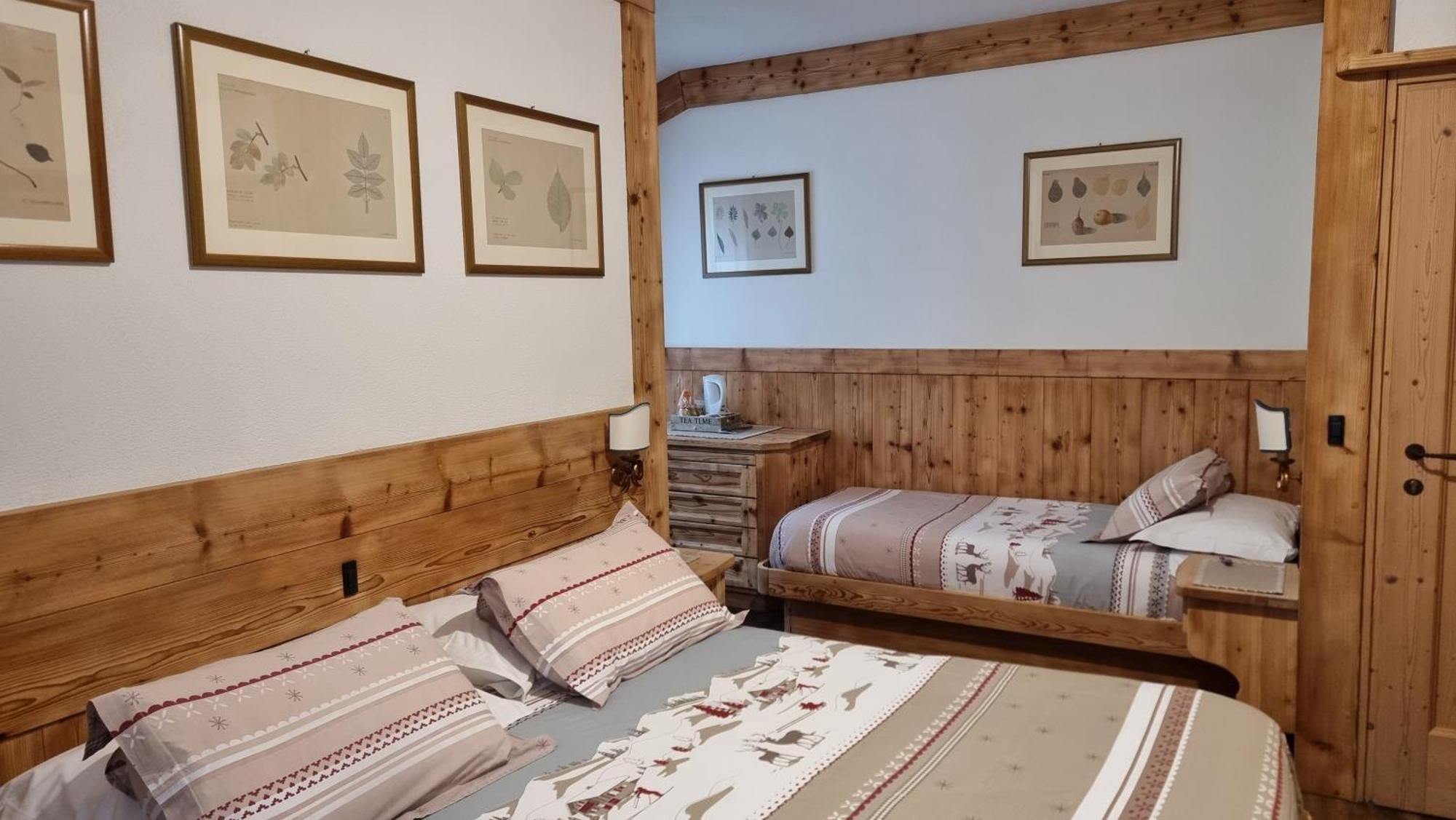 Hotel Villa Gaia Cortina d'Ampezzo Bagian luar foto