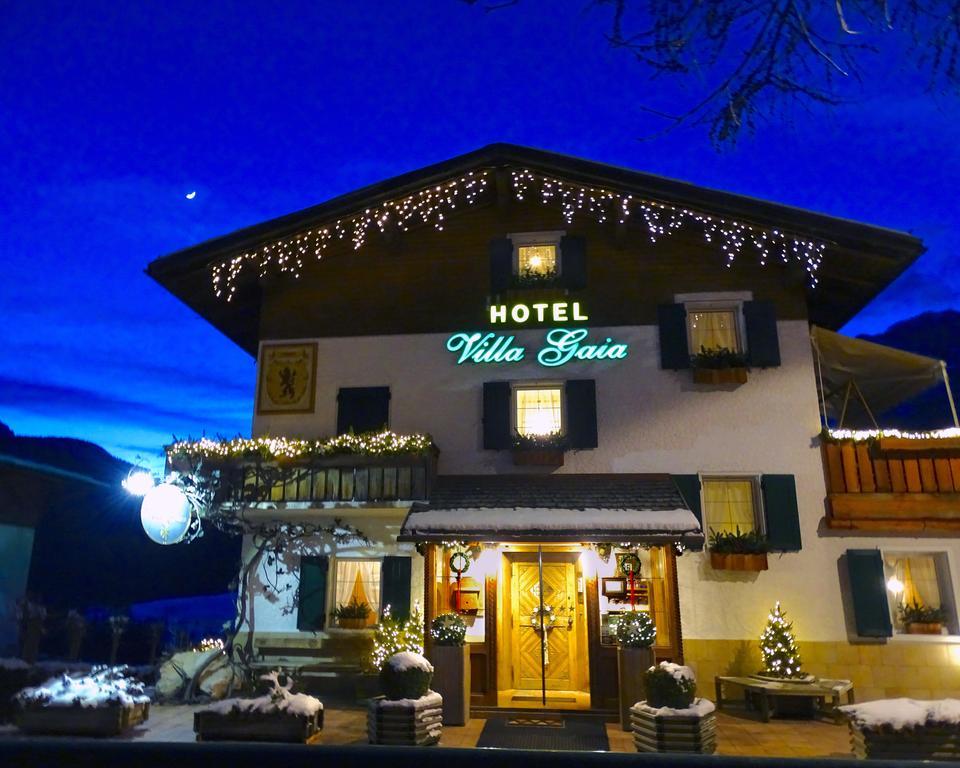 Hotel Villa Gaia Cortina d'Ampezzo Bagian luar foto