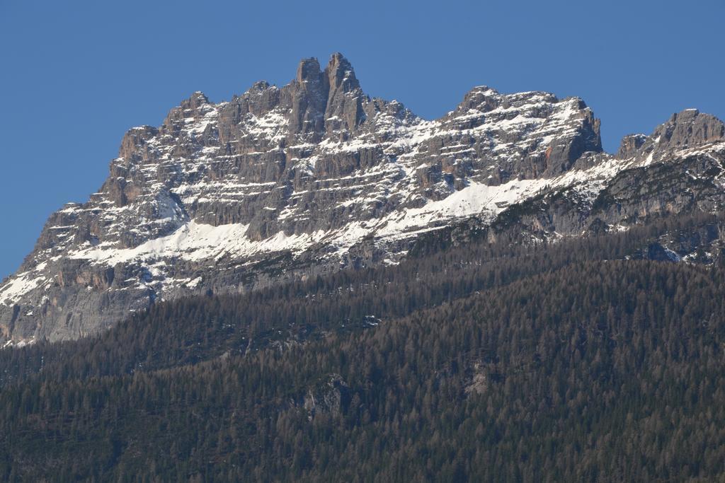 Hotel Villa Gaia Cortina d'Ampezzo Bagian luar foto