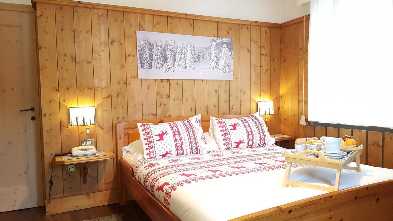 Hotel Villa Gaia Cortina d'Ampezzo Bagian luar foto